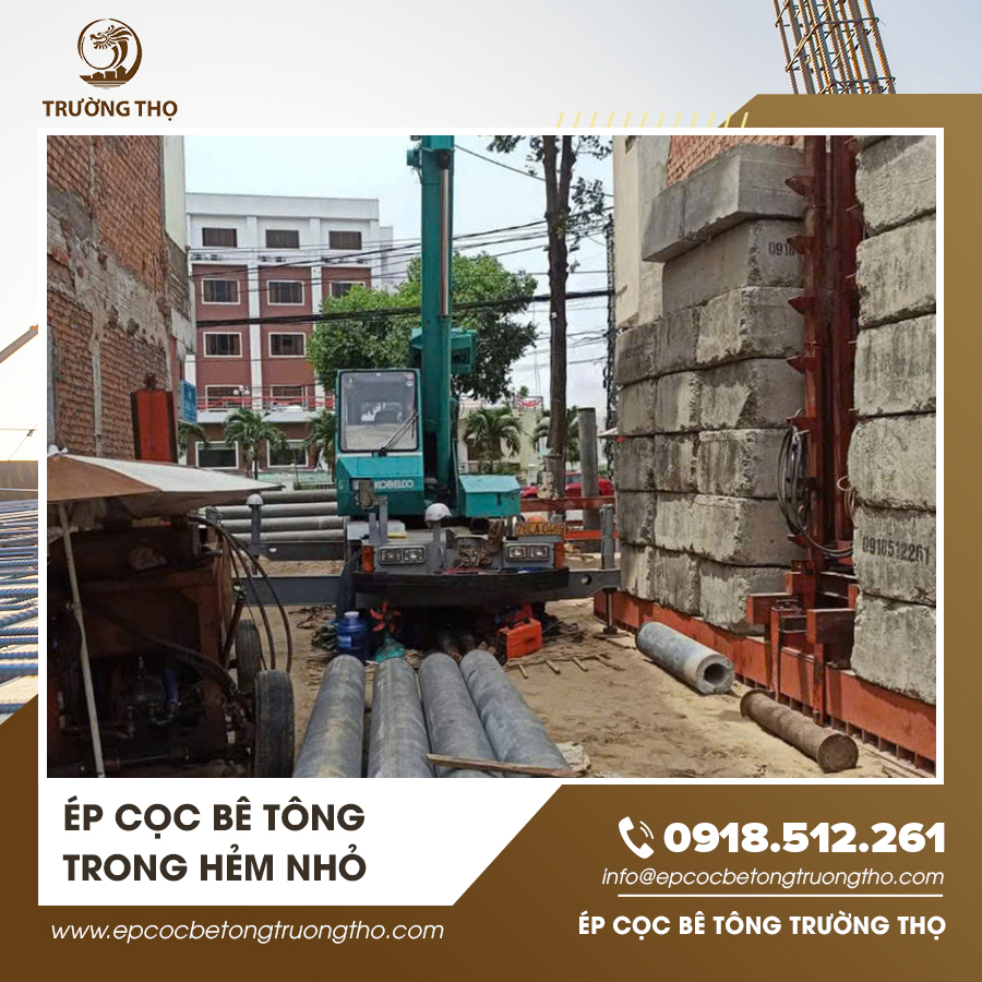 Hình ảnh quá trình ép cọc bê tông vào nền đất